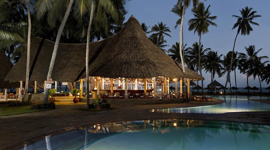 Neptune Paradise Beach Hotel, one of the best hotels to stay in as part of our Belli Asili Voyages Packages.